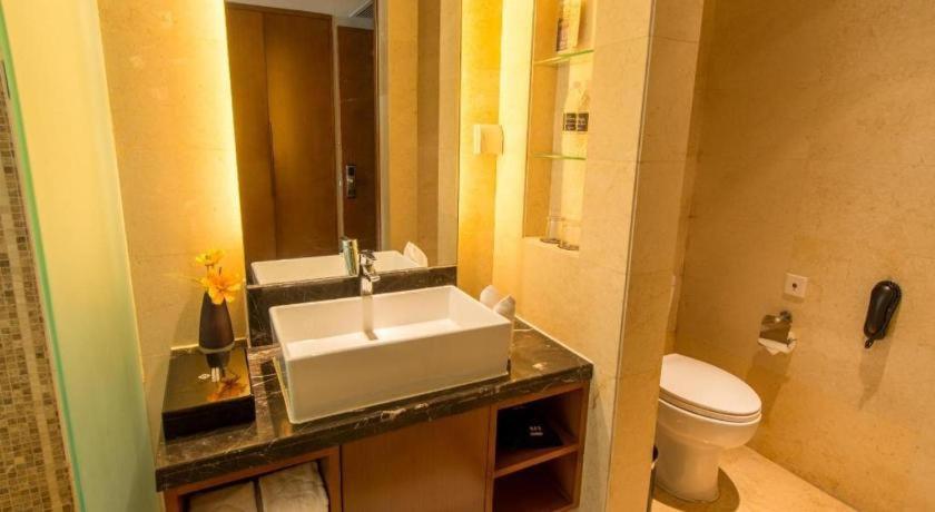 Shenyang Rayfont International Hotel Экстерьер фото