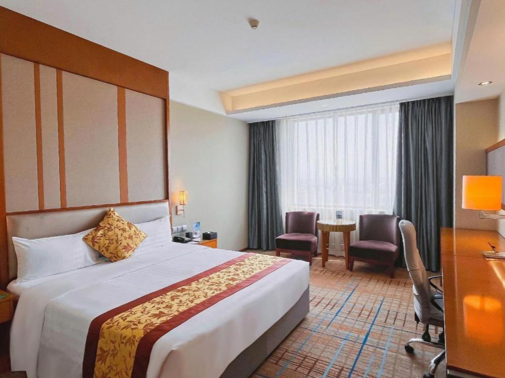 Shenyang Rayfont International Hotel Экстерьер фото